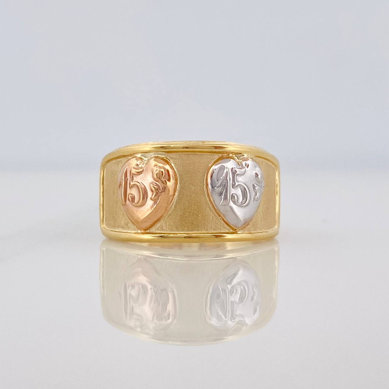 Anillo Corazones 15´s 1.75g / T5 3/4 Tres Oros 18K