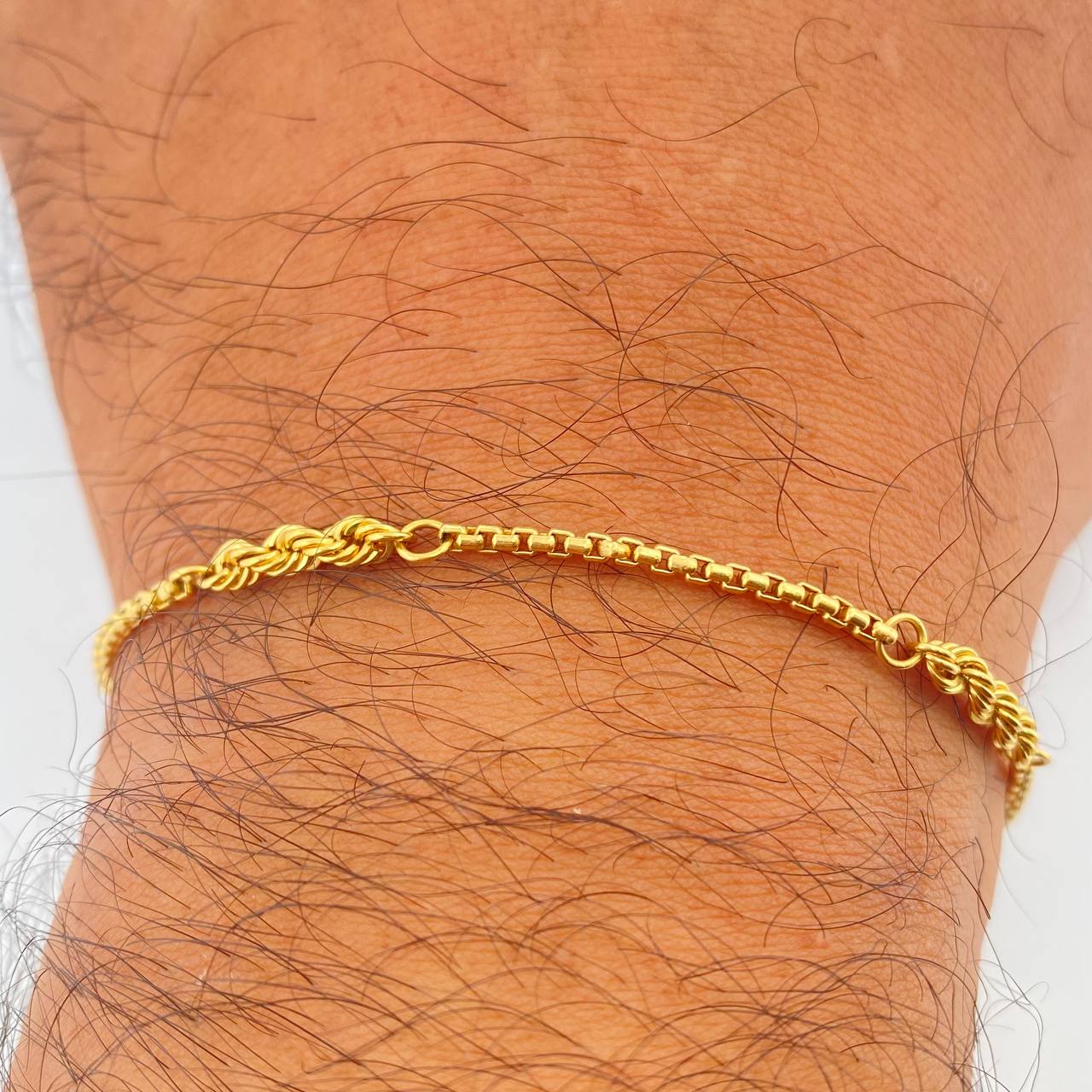 Pulso Lazo Veneciana 2.4gr / 19cm / 2mm Oro Amarillo +3 18K $