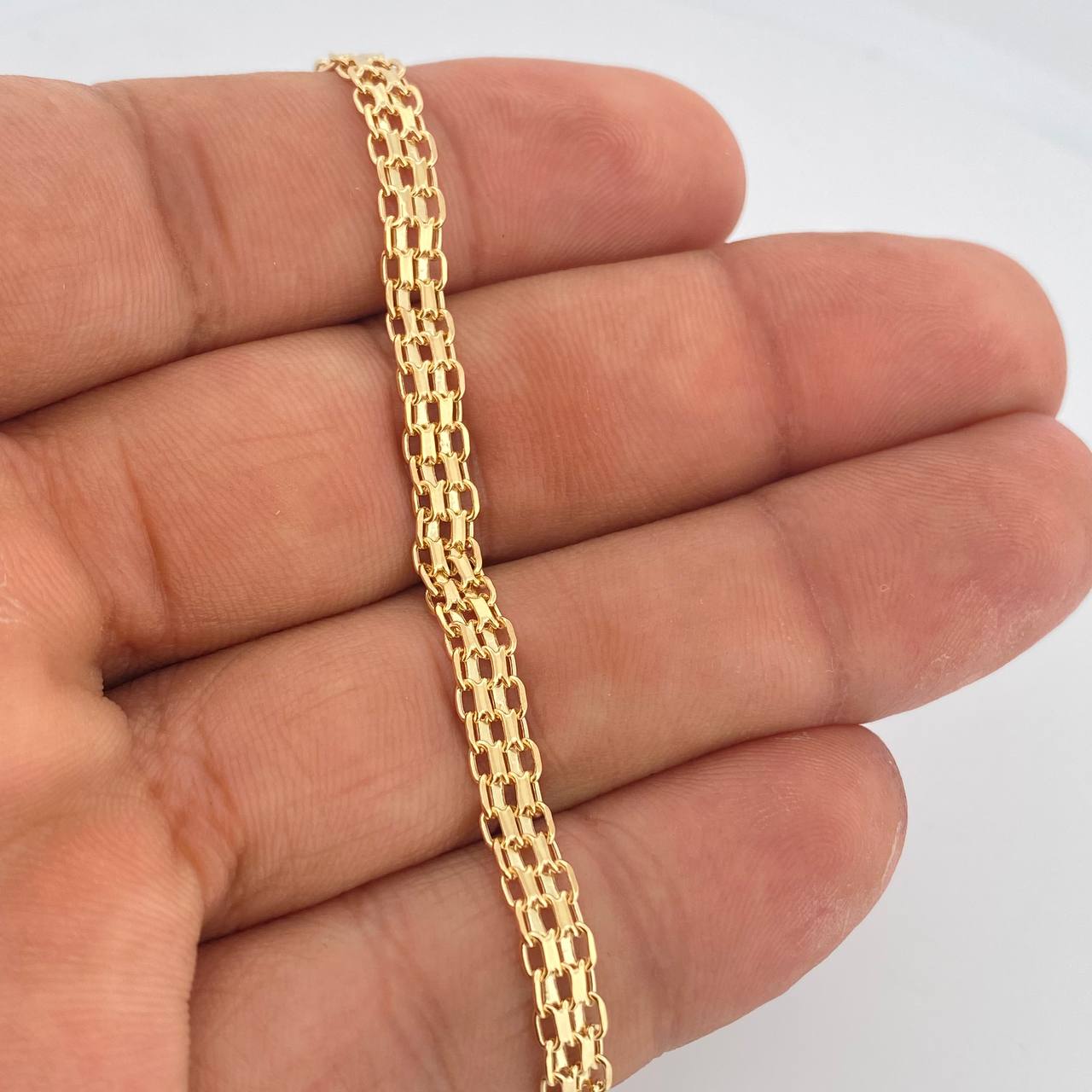Pulso Chino 3.75gr / 20.5cm / 5mm Oro Amarillo +1 18K $