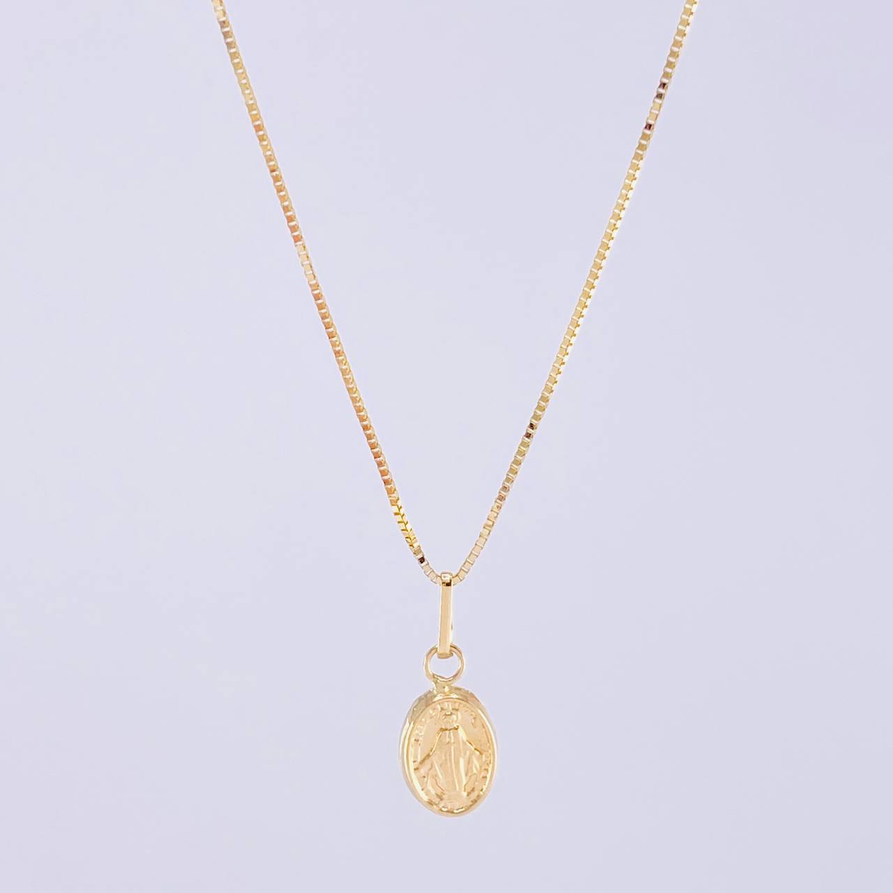 Set Cadena Veneciana + Dije Virgen Milagrosa / 1.4g / 45cm Oro Amarillo 18K
