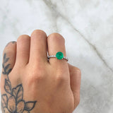 Anillo Solitario Redondo 2.25gr / T6 1/2 / Esmeralda 1.34Qts Diamantes 24pts Oro Blanco 18K (Joya) ©