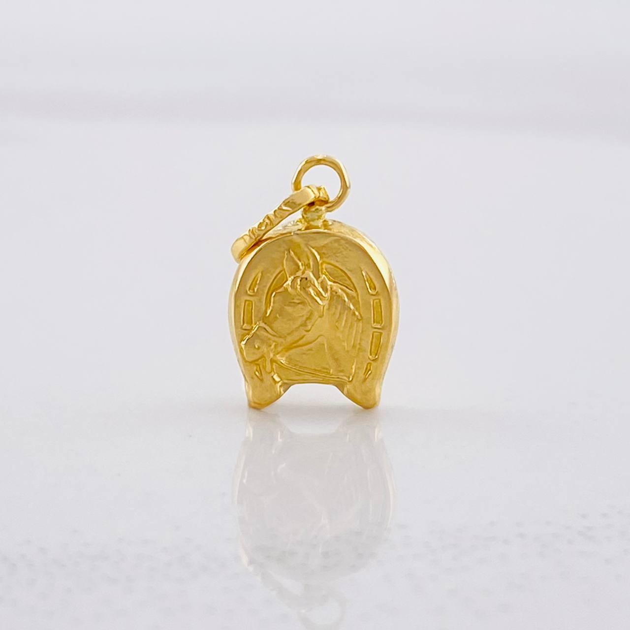 Dije Herradura Caballo 0.45g / 1.5cm Oro Amarillo 18K