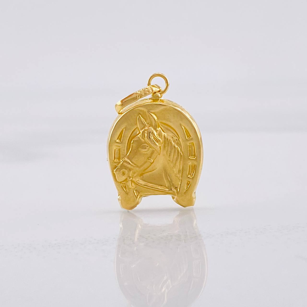 Dije Herradura Caballo 1.1g / 2.4cm Oro Amarillo 18K