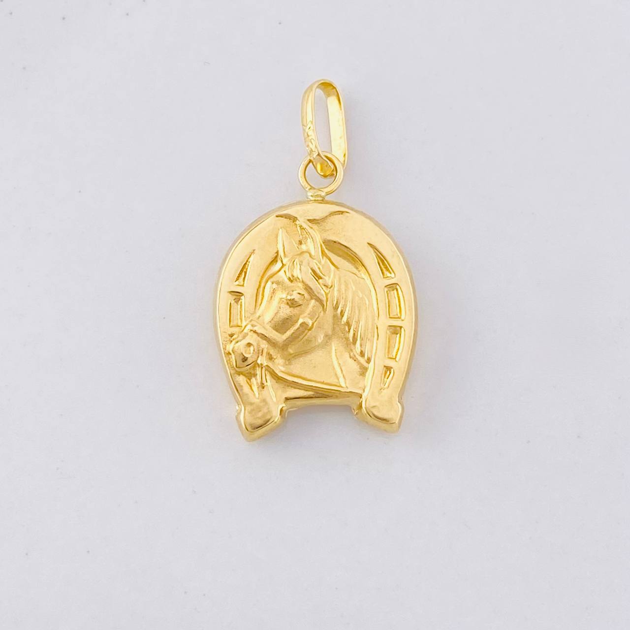 Dije Herradura Caballo 1.1g / 2.4cm Oro Amarillo 18K