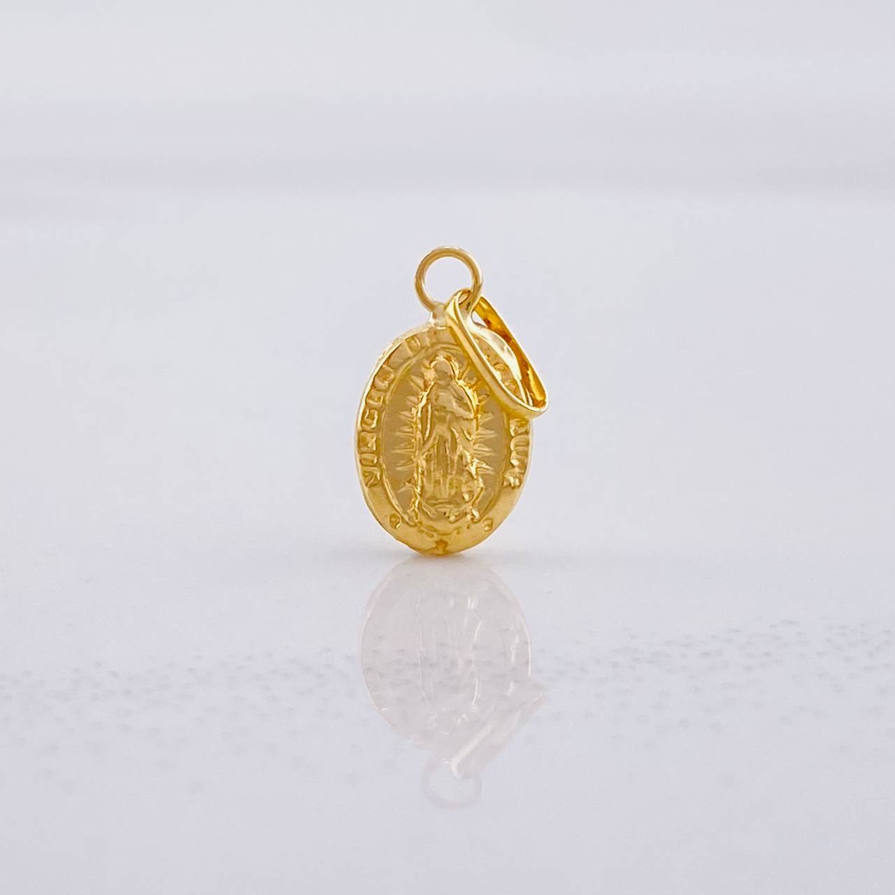 Dije Virgen de Guadalupe 0.25g / 1.4cm Oro Amarillo 18K