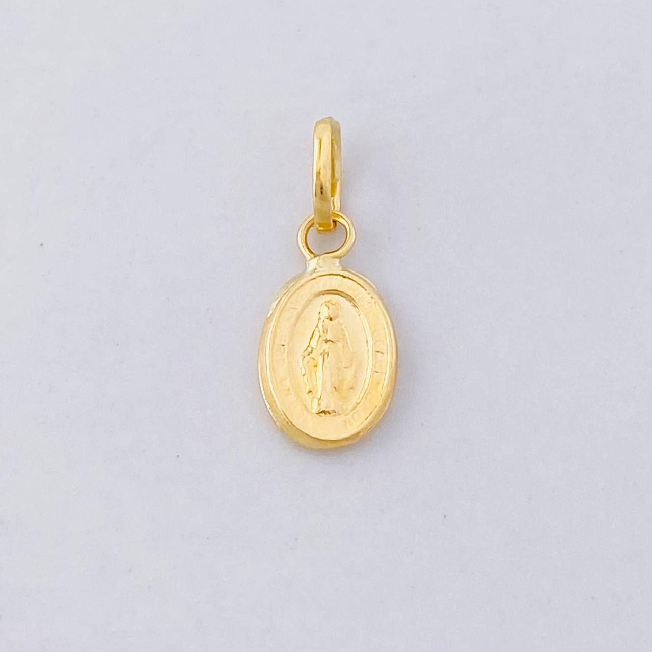 Dije Virgen Milagrosa 0.15g / 1.4cm Oro Amarillo 18K