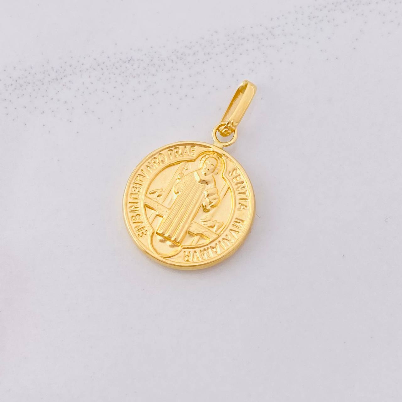 Dije San Benito 1.05g / 2.4cm Oro Amarillo 18K