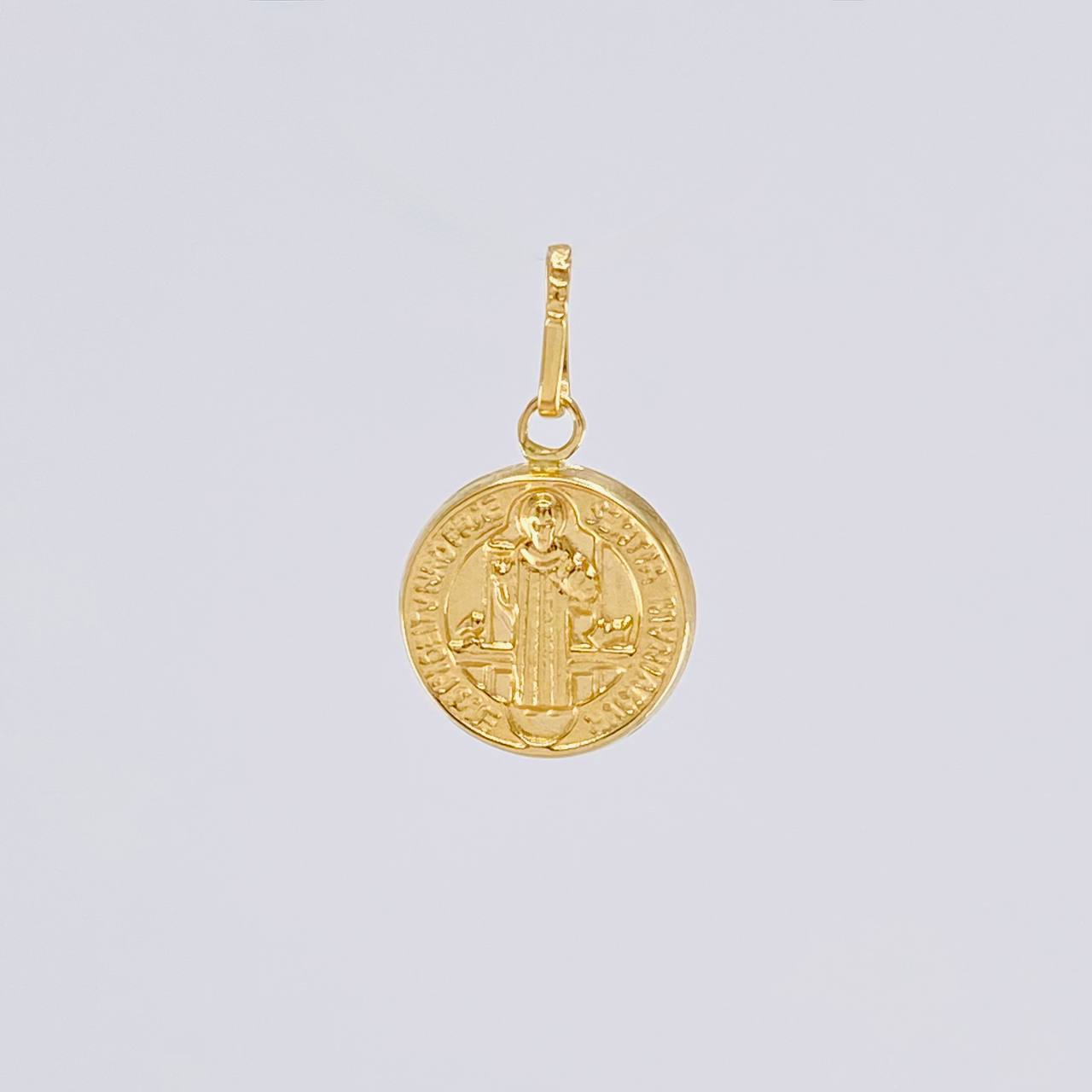 Dije San Benito 0.5g / 1.8cm Oro Amarillo 18K