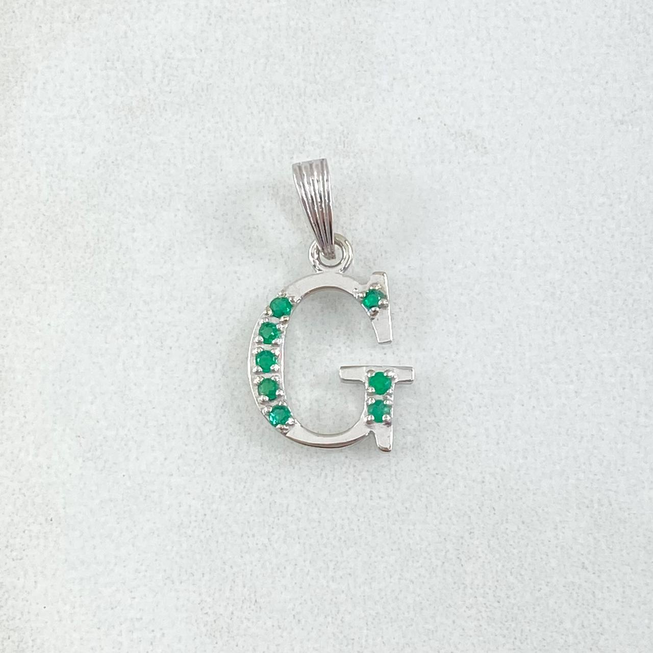 Dije Letra G 1.1gr / 2cm / Esmeraldas 12pts Oro Blanco 18K (Joya) ©