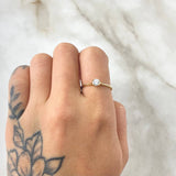 Anillo Liso Puente Basteado 1.75gr / T7 3/4 / Oro 18K -