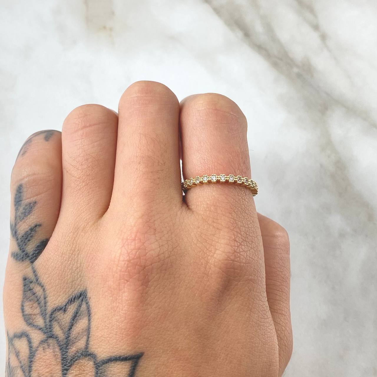 Anillo Ojos Burbujeantes 1.3gr / T6 3/4 / Oro 18K