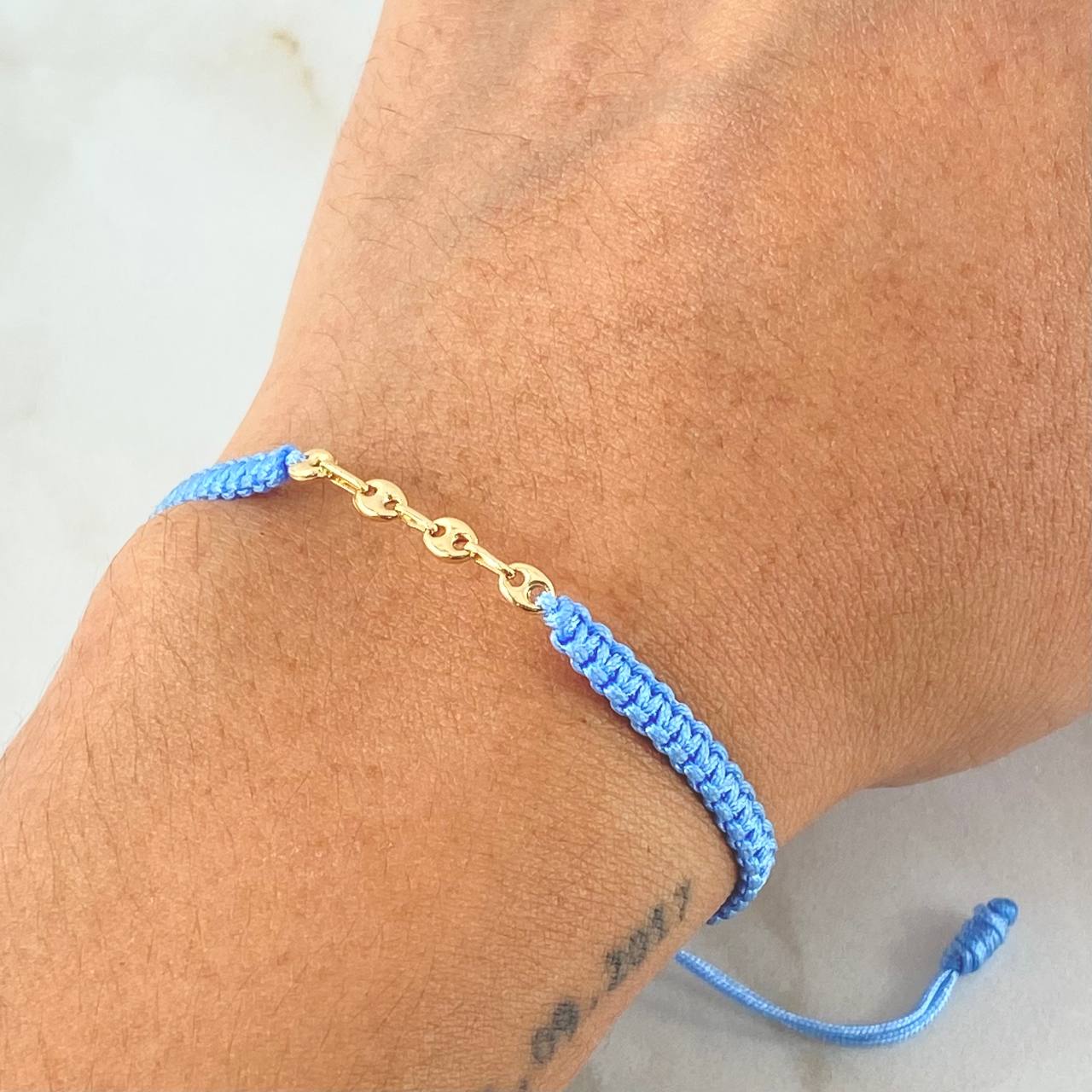 Pulsera Azul Herraje Retazo GC 0.3gr / Oro 18K ©