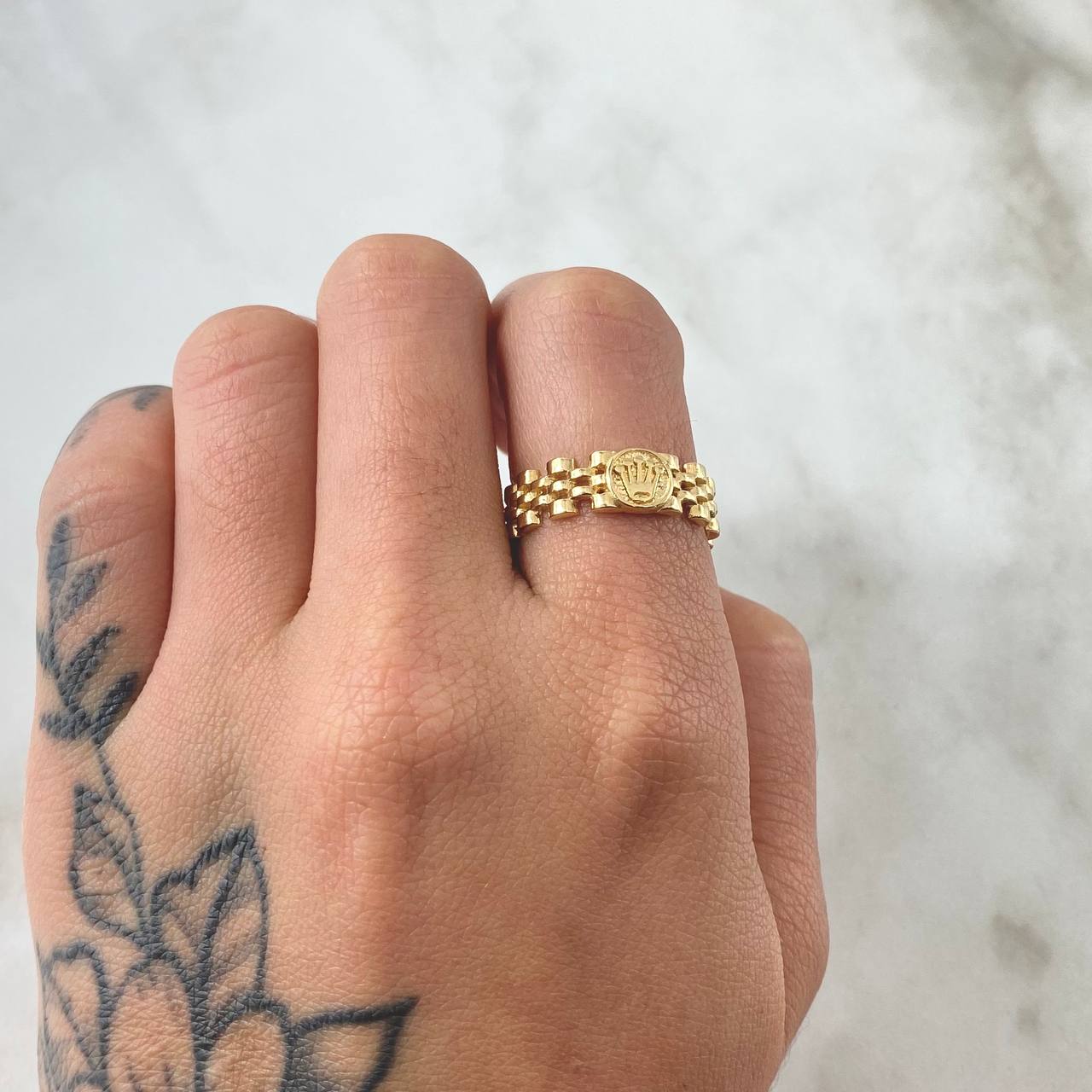 Anillo Malla Corona 3.65gr / T7 1/2 / Oro 18K