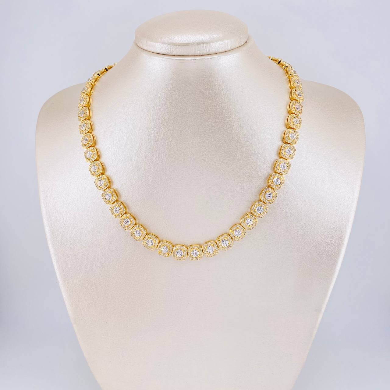 Cadena Tenis 51.45g / 43.3cm / 8mm Oro Amarillo 18K