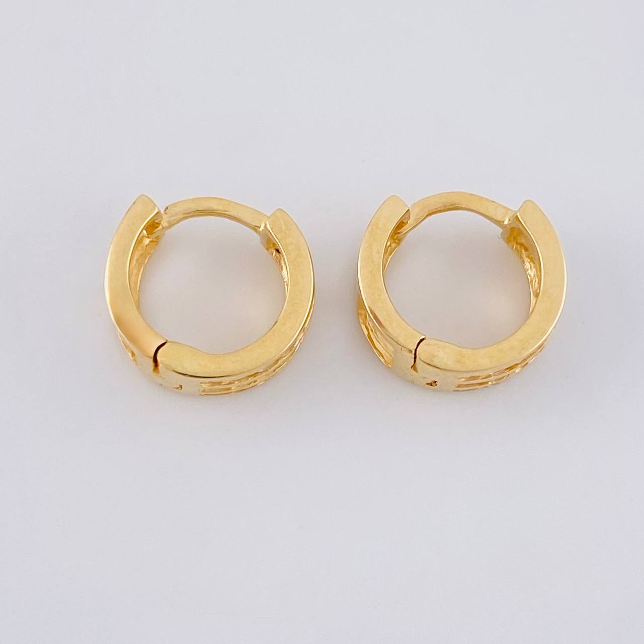 Candongas Carril Triple 2.75g / 1cm Oro Amarillo 18K