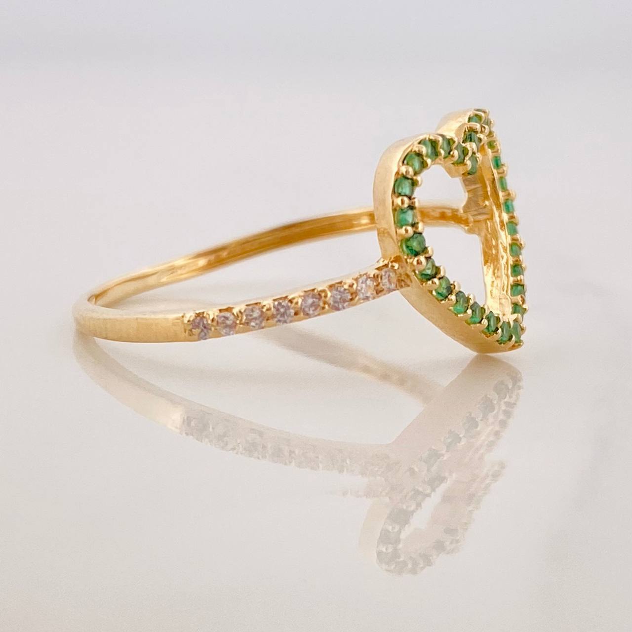 Anillo Corazon 1.45g / T7 1/4 Oro Amarillo 18K