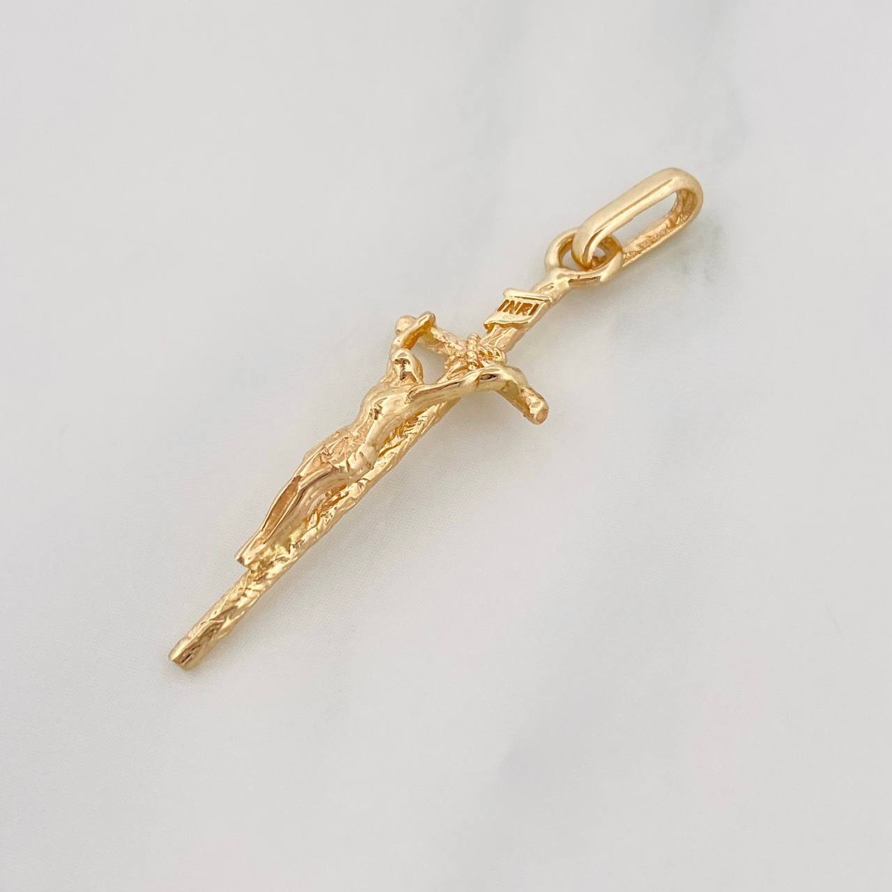 Dije Cruz Cristo 1.45g / 3.05cm Oro Amarillo 18K