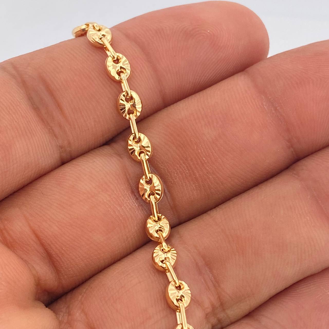 Pulso GC 3.9gr / 20cm / 4mm Diamantado Oro Amarillo $