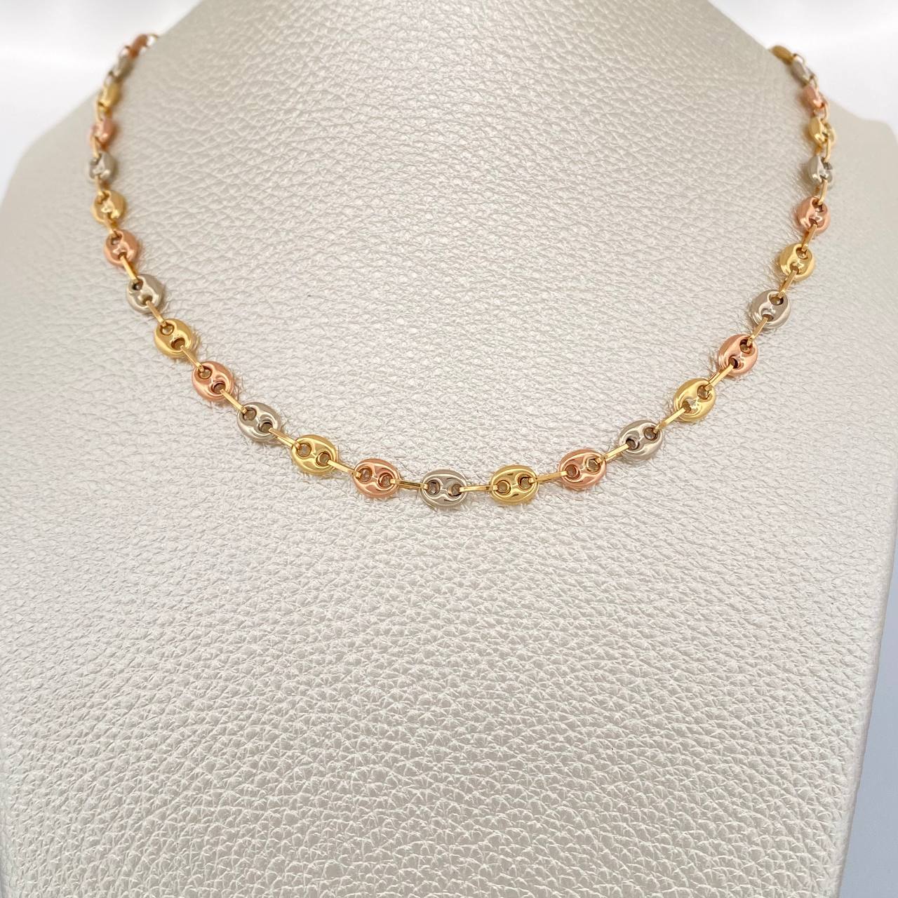 Cadena GC 10.4gr / 62.3cm / Tres Oros 18K $