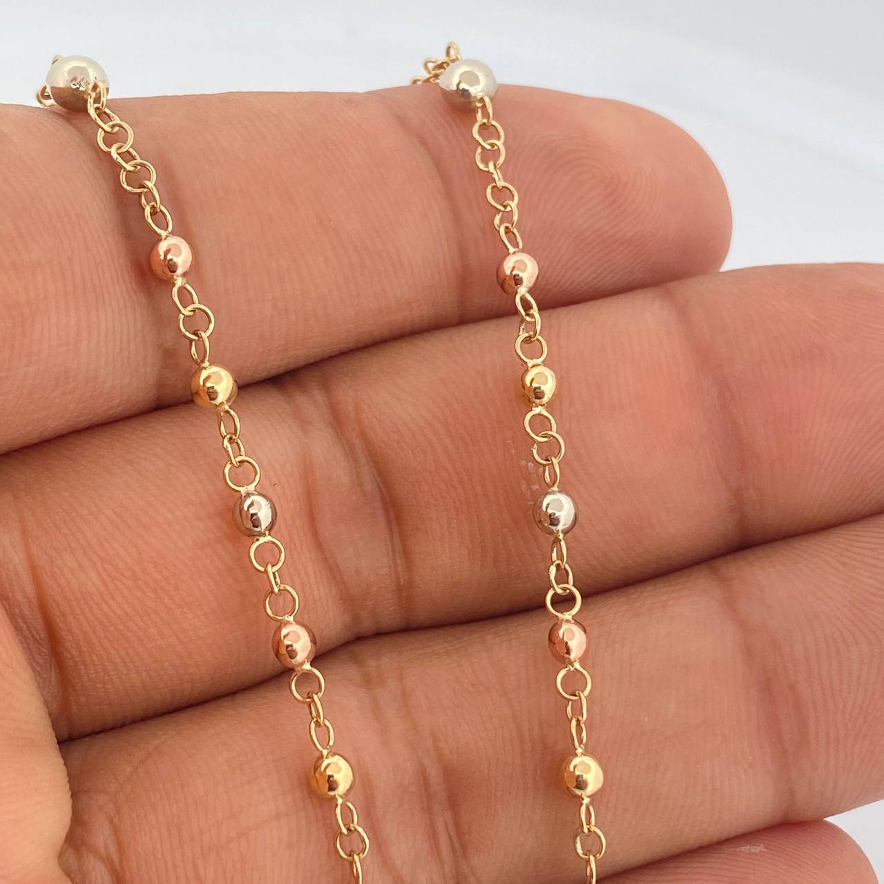 Rosario Virgen Milagrosa Cruz Cristo 6gr / 52cm / 4mm-3mm Tres Oros 18K $