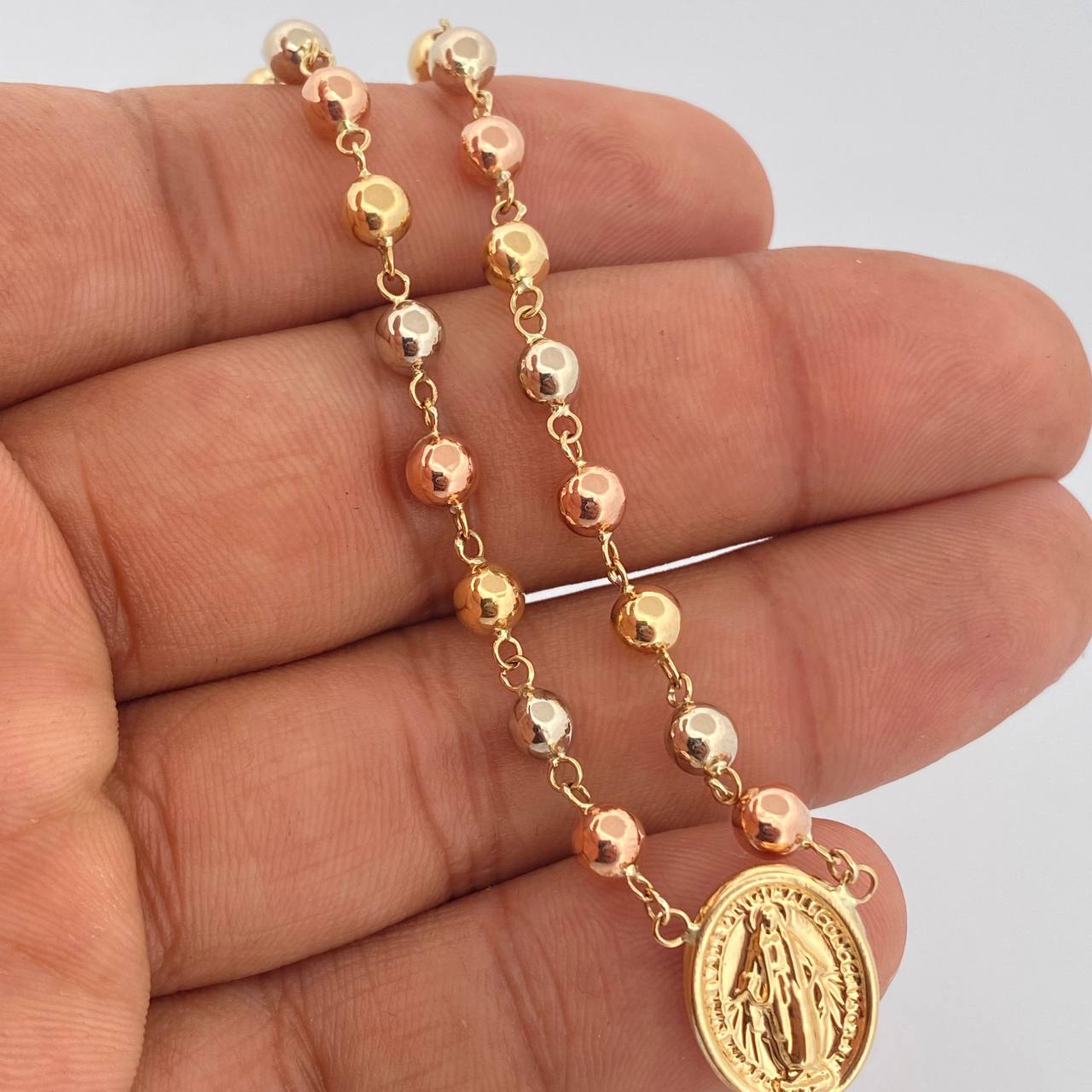 Rosario Virgen Milagrosa Cruz Cristo 12.25gr / 53.8cm / 6mm-5mm Tres Oros 18K $