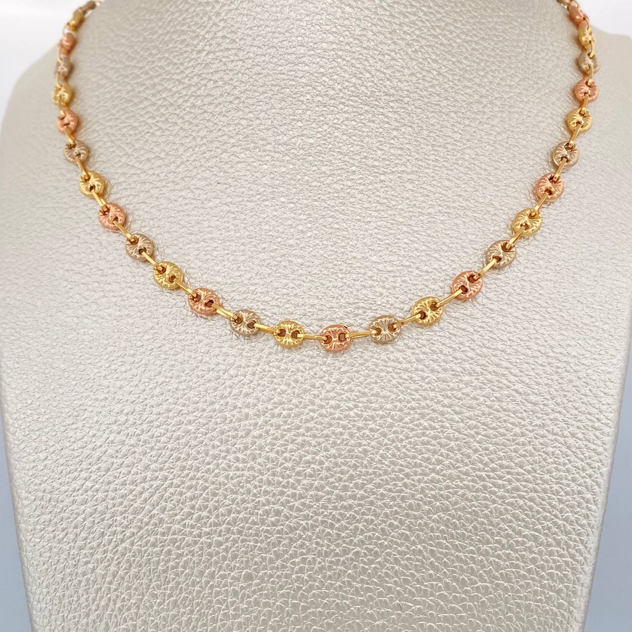 Cadena GC 13.05gr / 62.5cm / 5mm Tres Oros 18K $