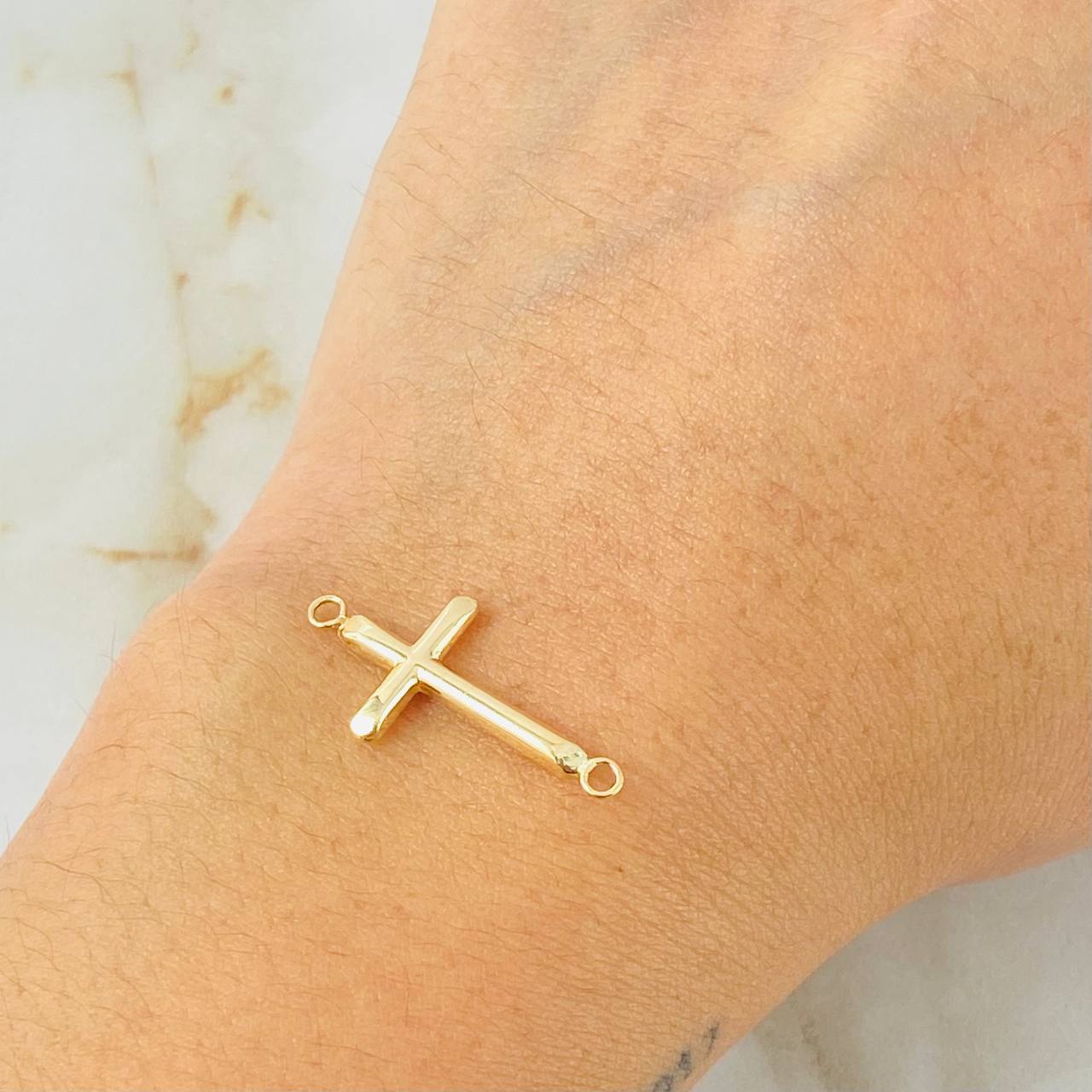 Herraje Cruz Puntas Planas 0.5gr / 2.5cm / Oro Amarillo 18K