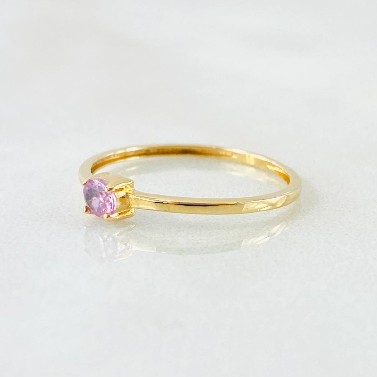 Anillo Solitario 0.7gr / T6 1/2 / Oro Amarillo 18K *