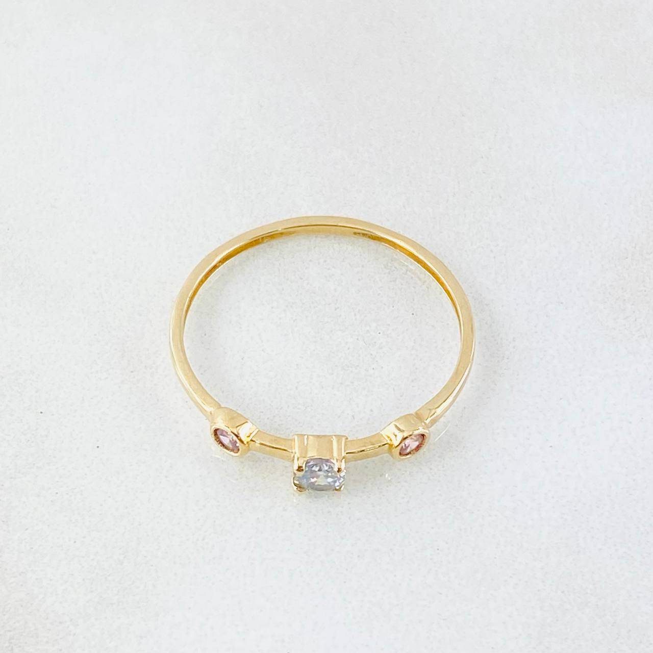 Anillo Solitario Dos Ojos 0.9gr / T7 / Oro Amarillo 18K *