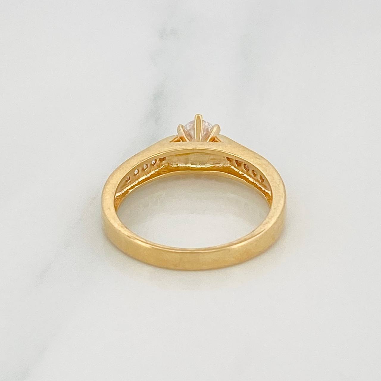 Anillo Solitario Puente 3.3g / T6 1/4 Oro Amarillo 18K