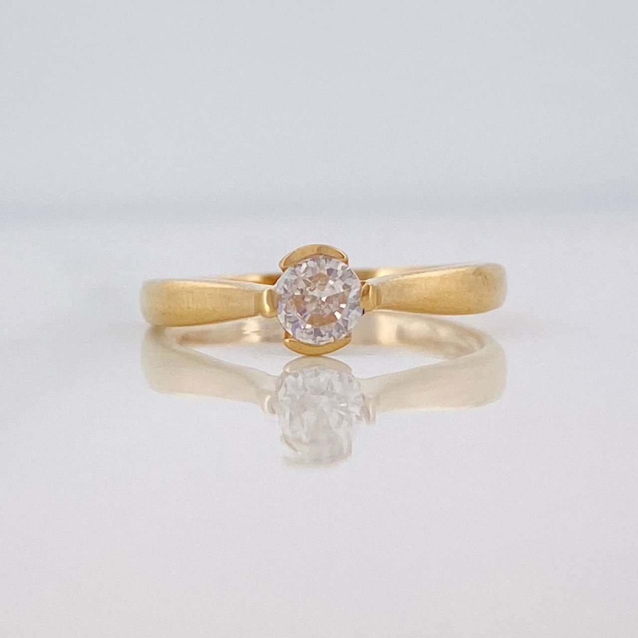 Anillo Solitario 1.95g / T5 1/4 Oro Amarillo 18K