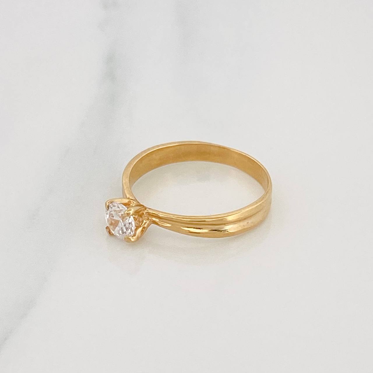 Anillo Solitario 1.75g / T5 1/4 Oro Amarillo 18K