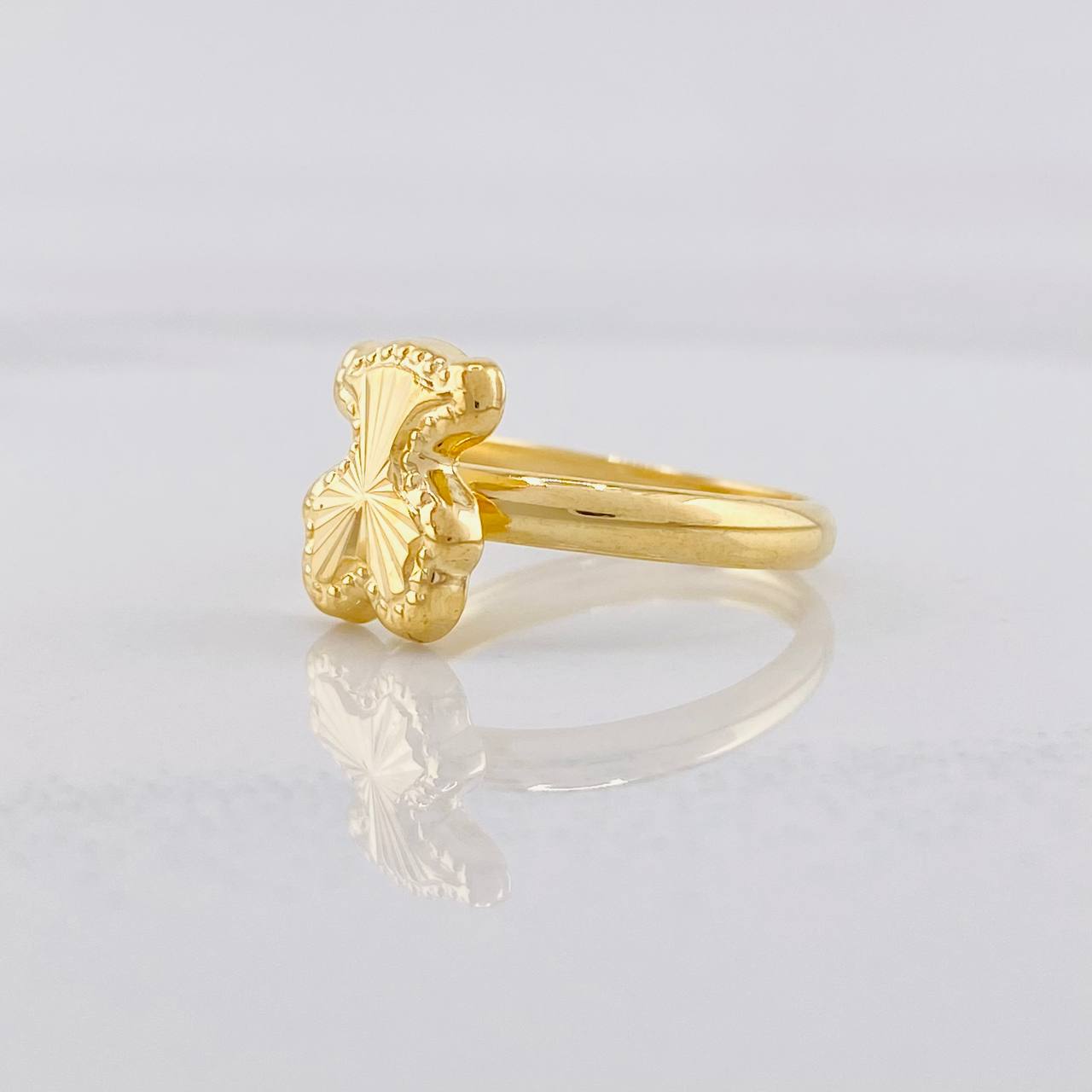 Anillo Oso Diamantado 1.1g / T5 Oro Amarillo 18K