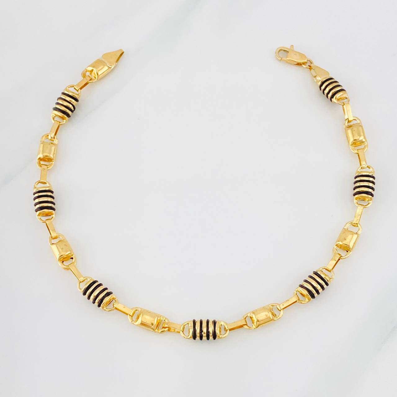 Pulso Rustico Barril 7.4g / 21cm / 6mm Oro Amarillo 18K