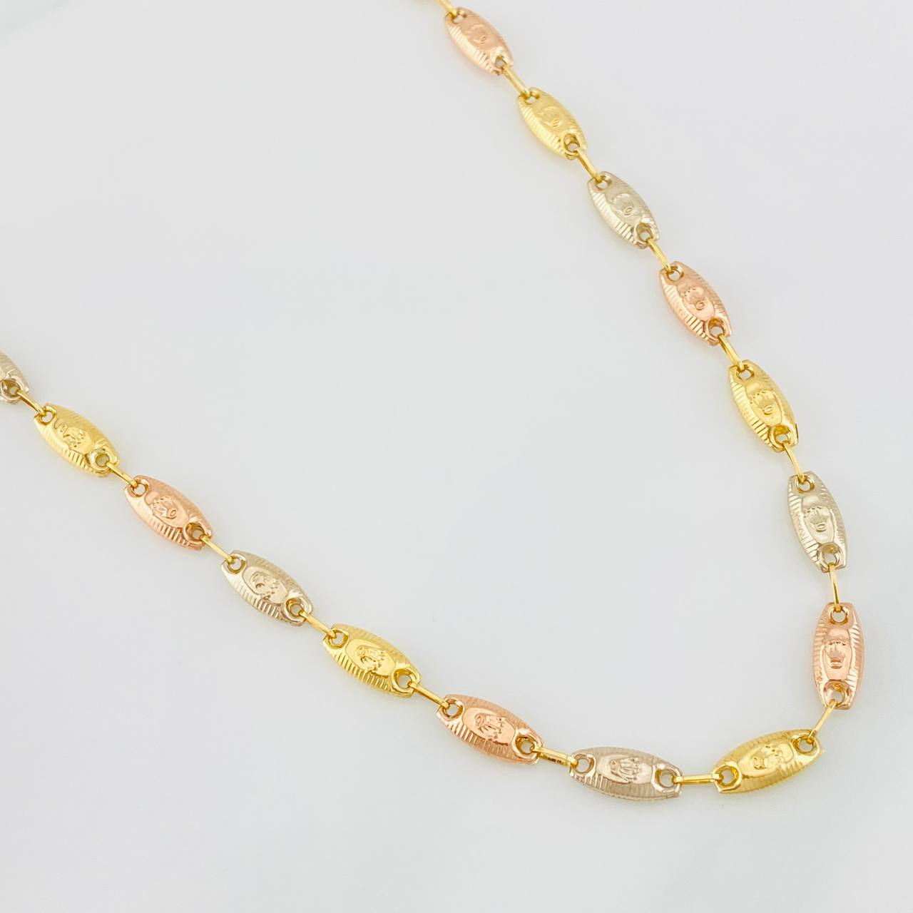 Cadena Rustica Corona 10.6g / 60cm / 4.5mm Tres Oros 18K