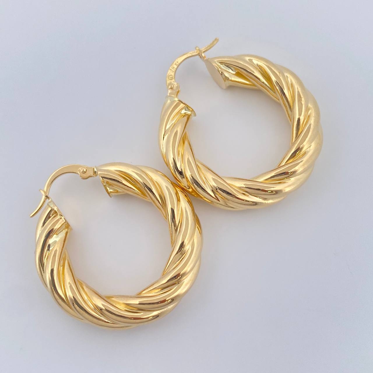 Candongas Mati 5.65gr / 3.1cm / Oro Amarillo 18K $