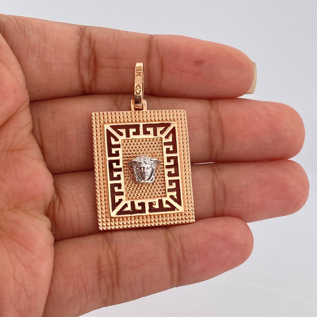 Dije Placa Medusa 7.25gr / 3.8cm / Dos Oros Blanco Rosa 18K $