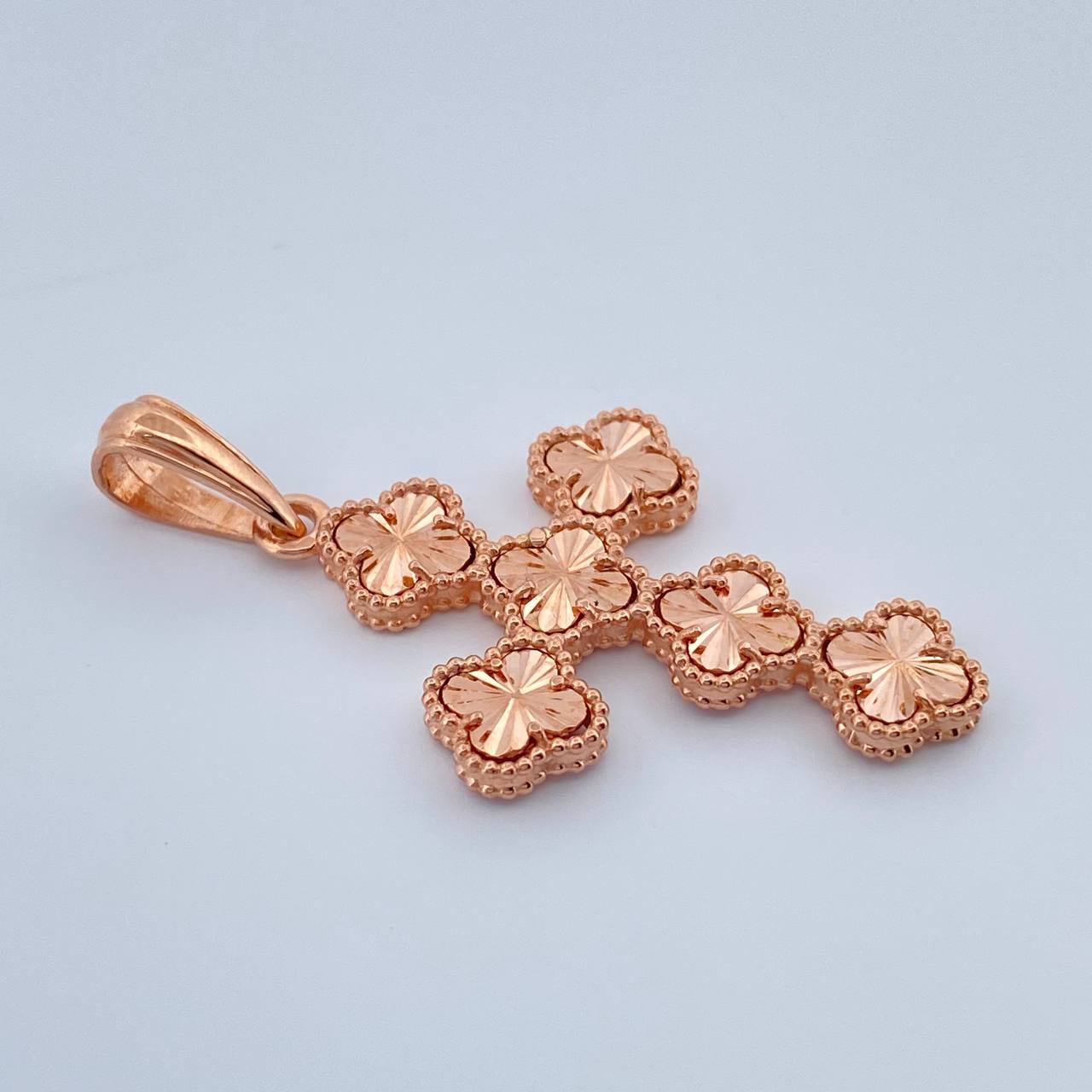 Dije Cruz Trebol 4.3gr / 4.2cm / Oro Rosa 18K  Nac.Esp. $