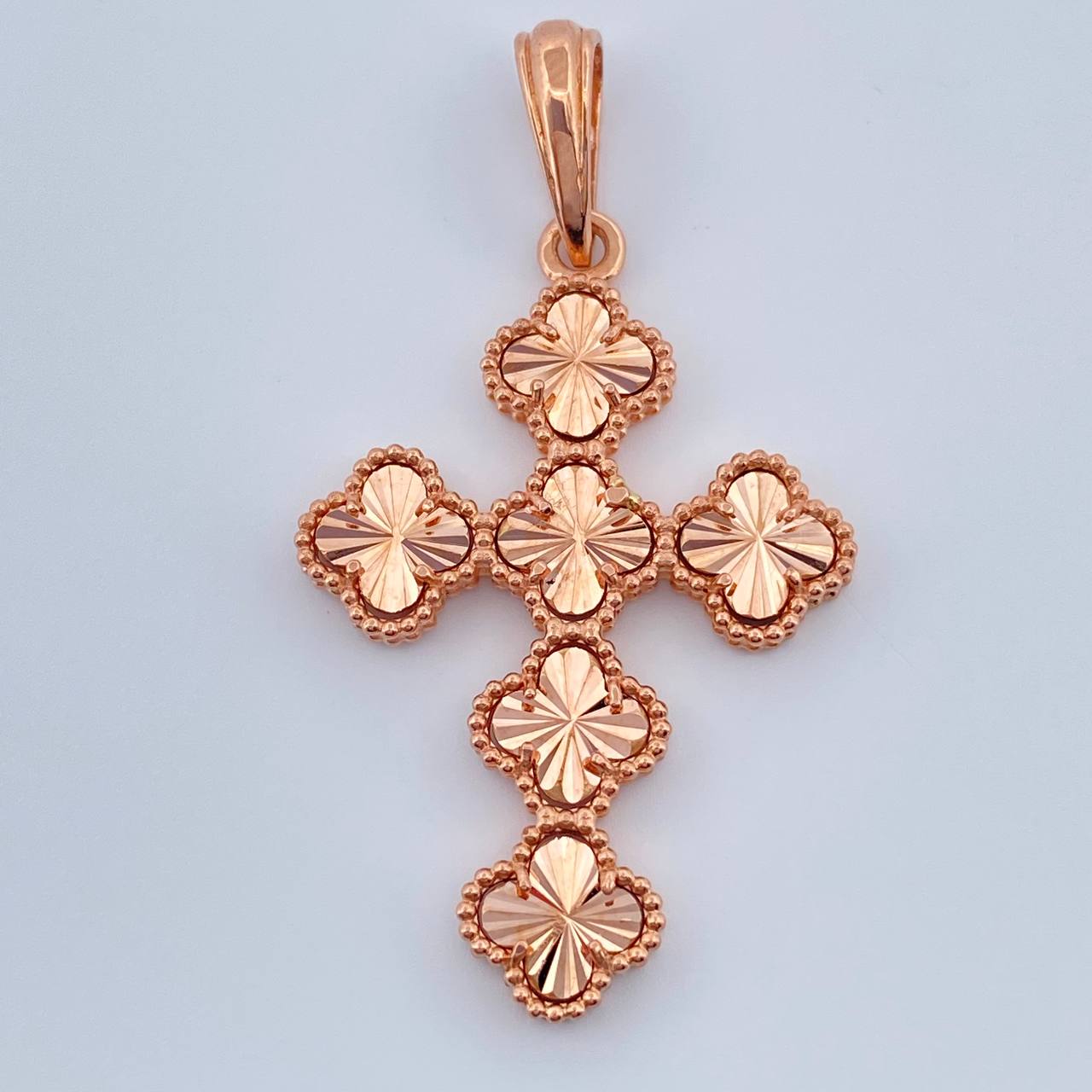 Dije Cruz Trebol 4.3gr / 4.2cm / Oro Rosa 18K  Nac.Esp. $