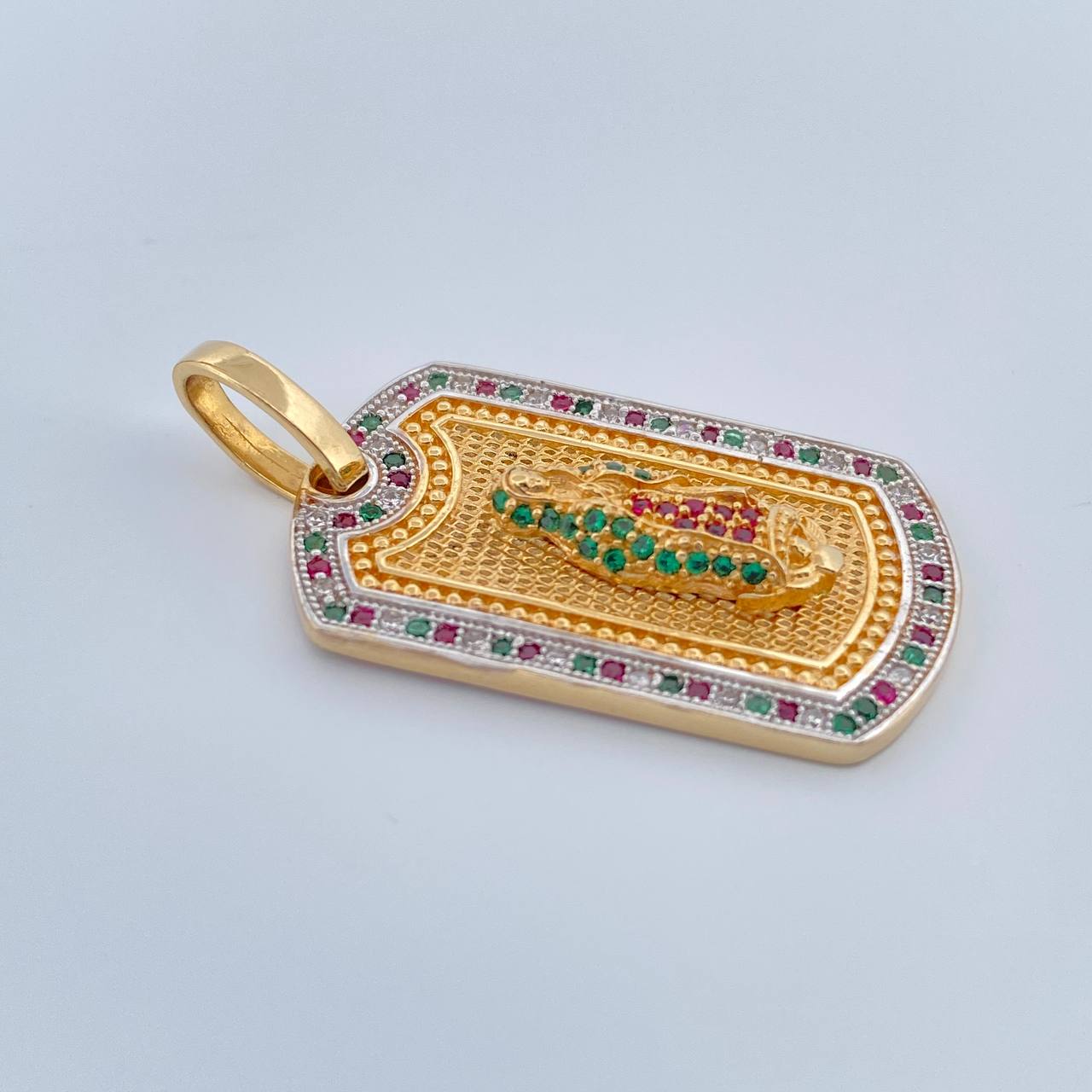 Dije Placa Virgen De Guadalupe 7.35gr / 3.6cm / Dos Oros Amarillo Blanco 18K $