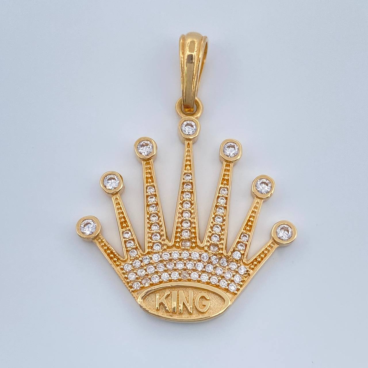 Dije Corona King 4.35gr / 4.7cm / Oro Amarillo 18K $