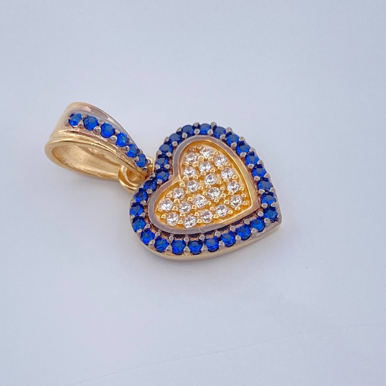 Dije Corazon 1.45gr / 1.8cm / Dos Oros Amarillo Negro 18K &