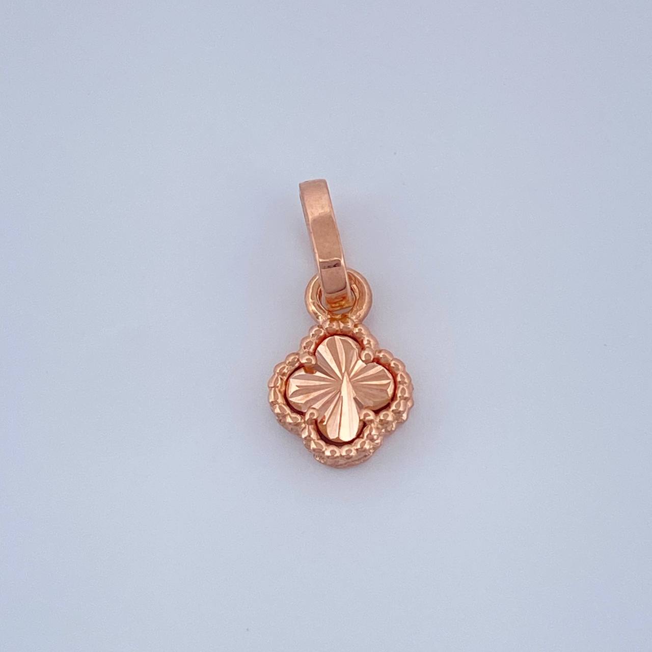 Dije Trebol 0.45gr / 1cm / Oro Rosa 18K &