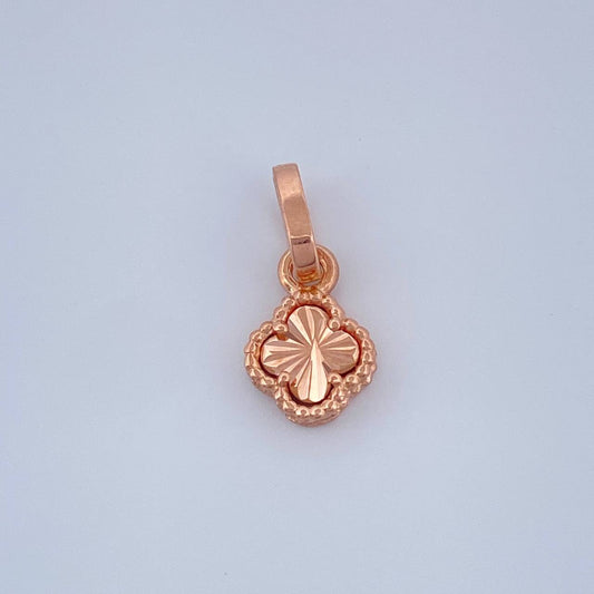 Dije Trebol 0.45gr / 1cm / Oro Rosa 18K &