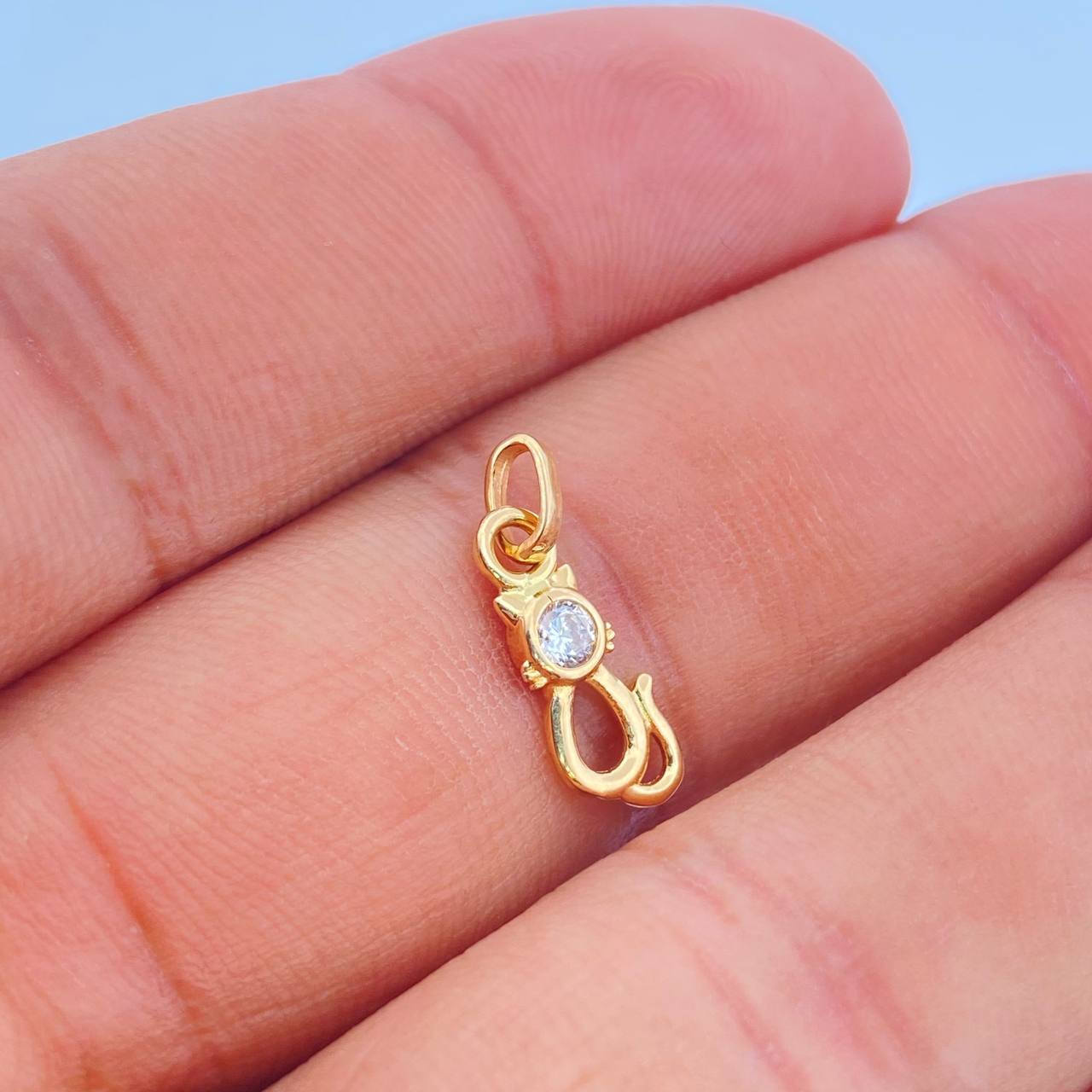 Dije Gato 0.7gr / 1.7cm / Oro Amarillo 18K &