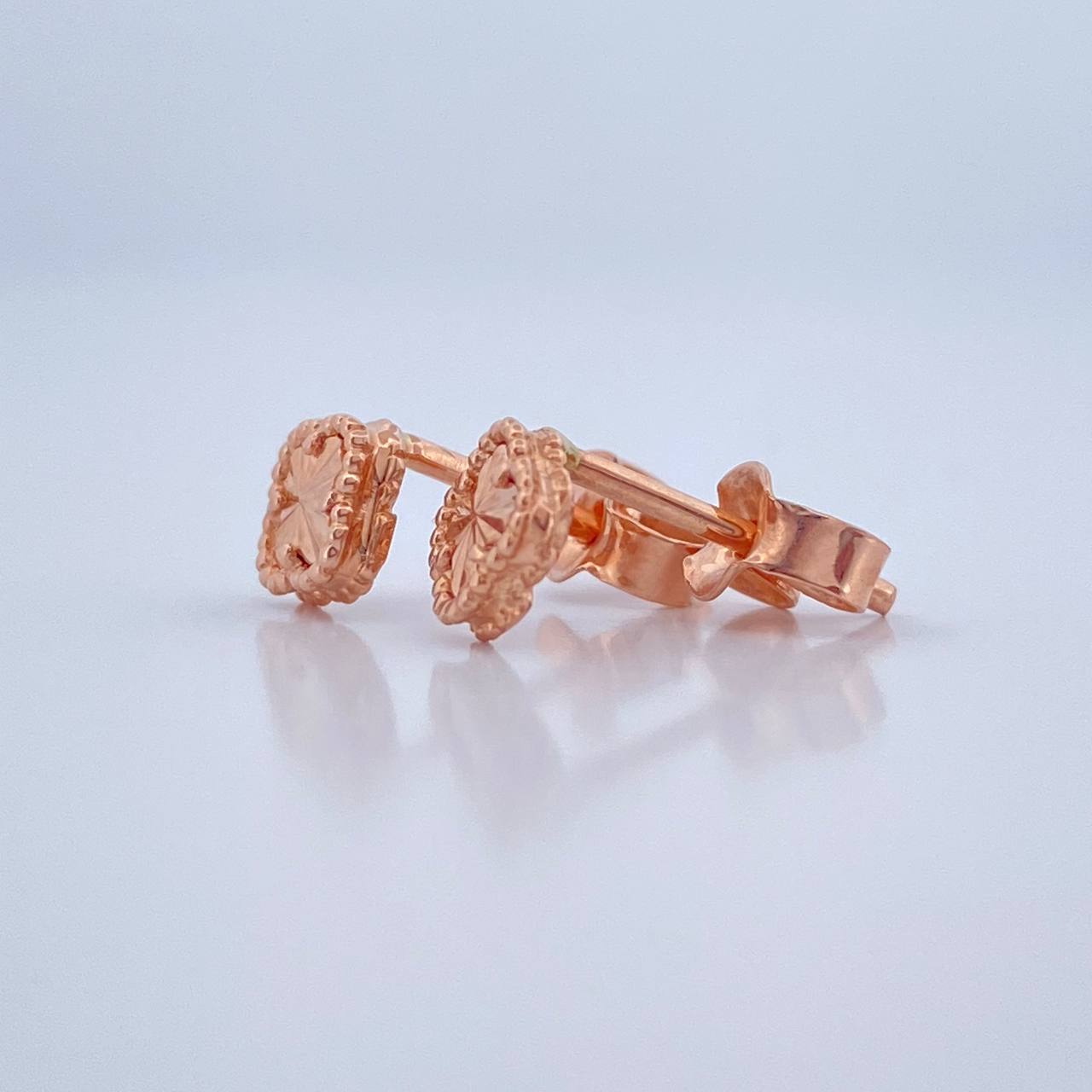 Topos Trebol 1.15gr / Oro Rosa 18K &