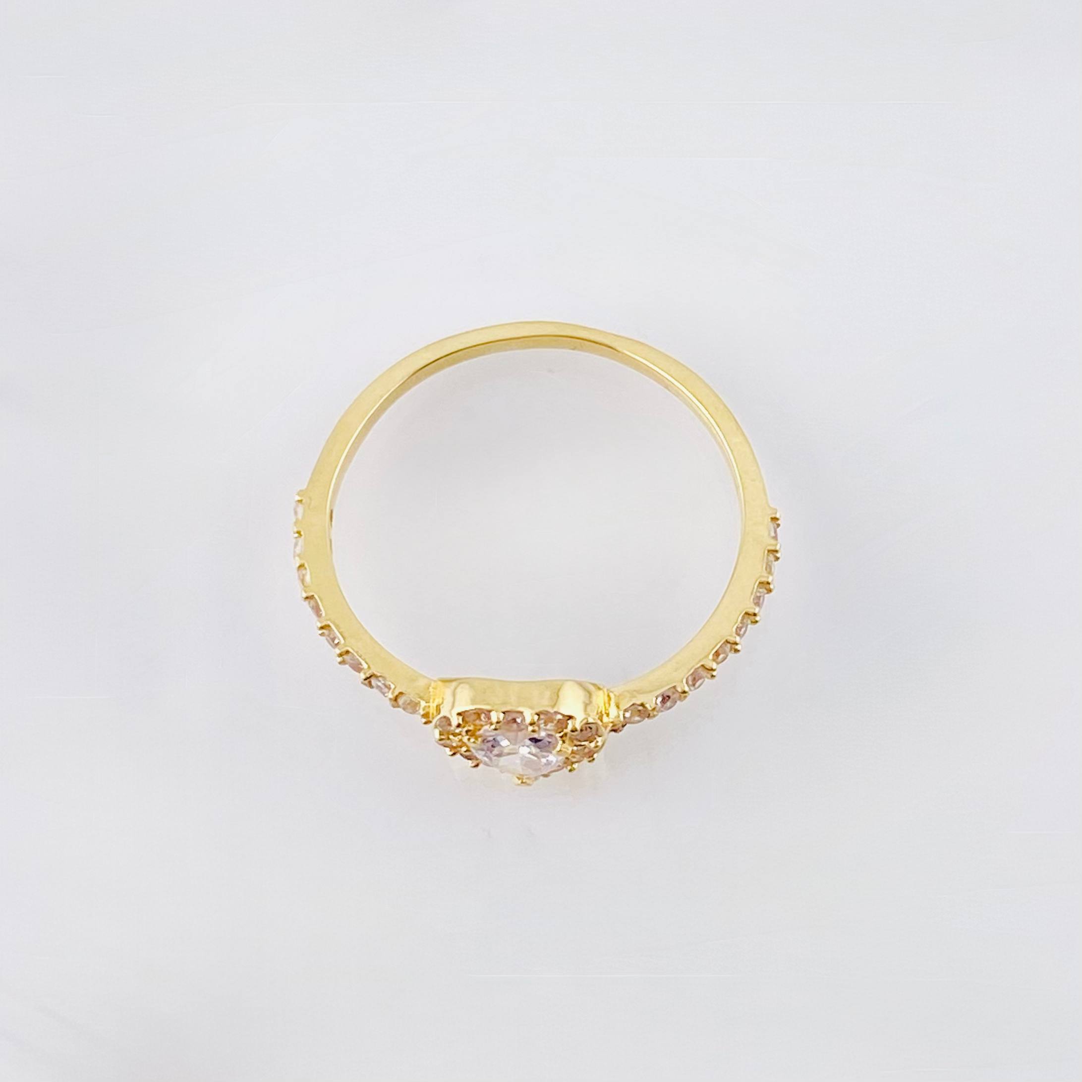 Anillo Halo Corazon 1.7gr / T7 / Oro Amarillo 18K *