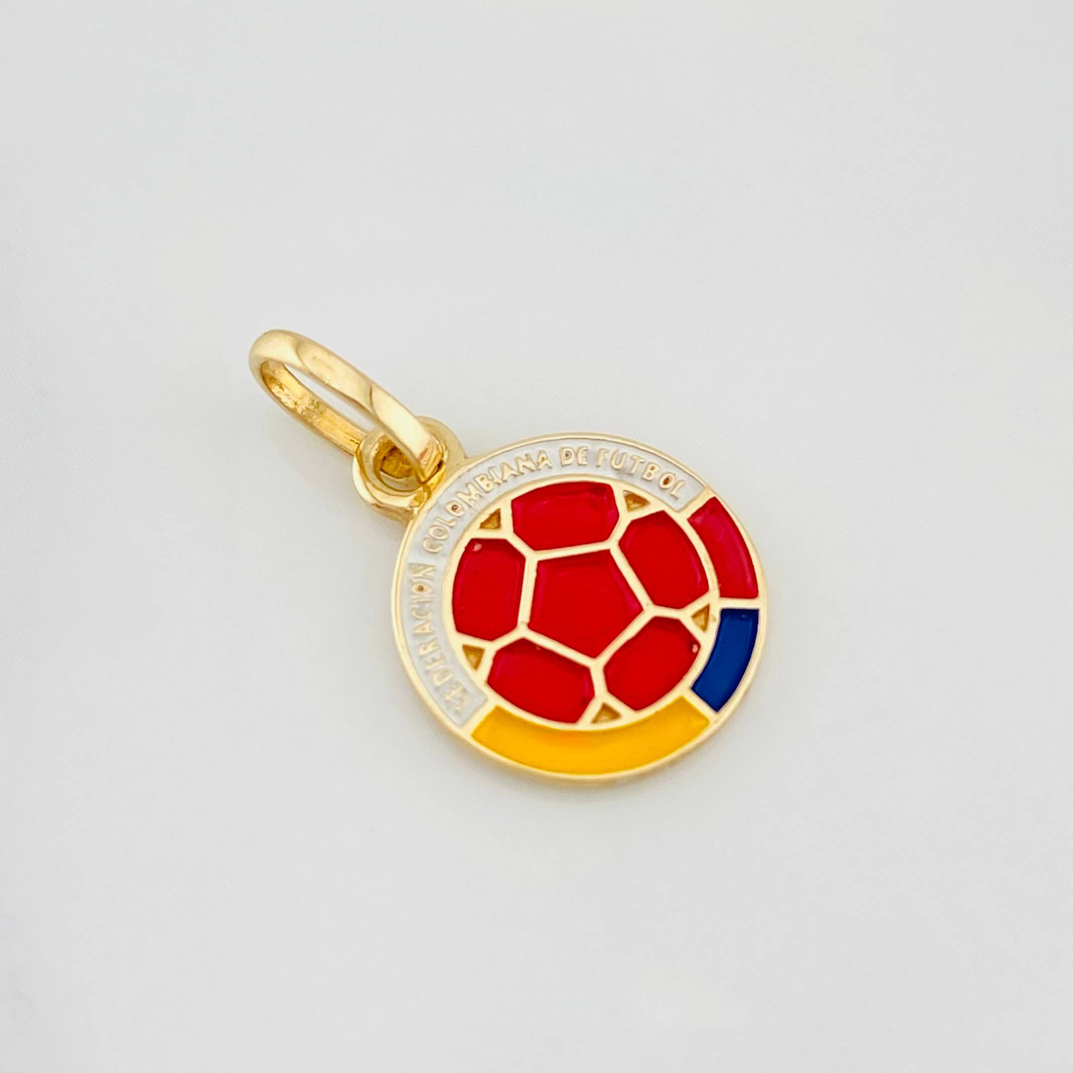 Dije Escudo Selección 1.15g / 1.9cm Oro Amarillo 18K