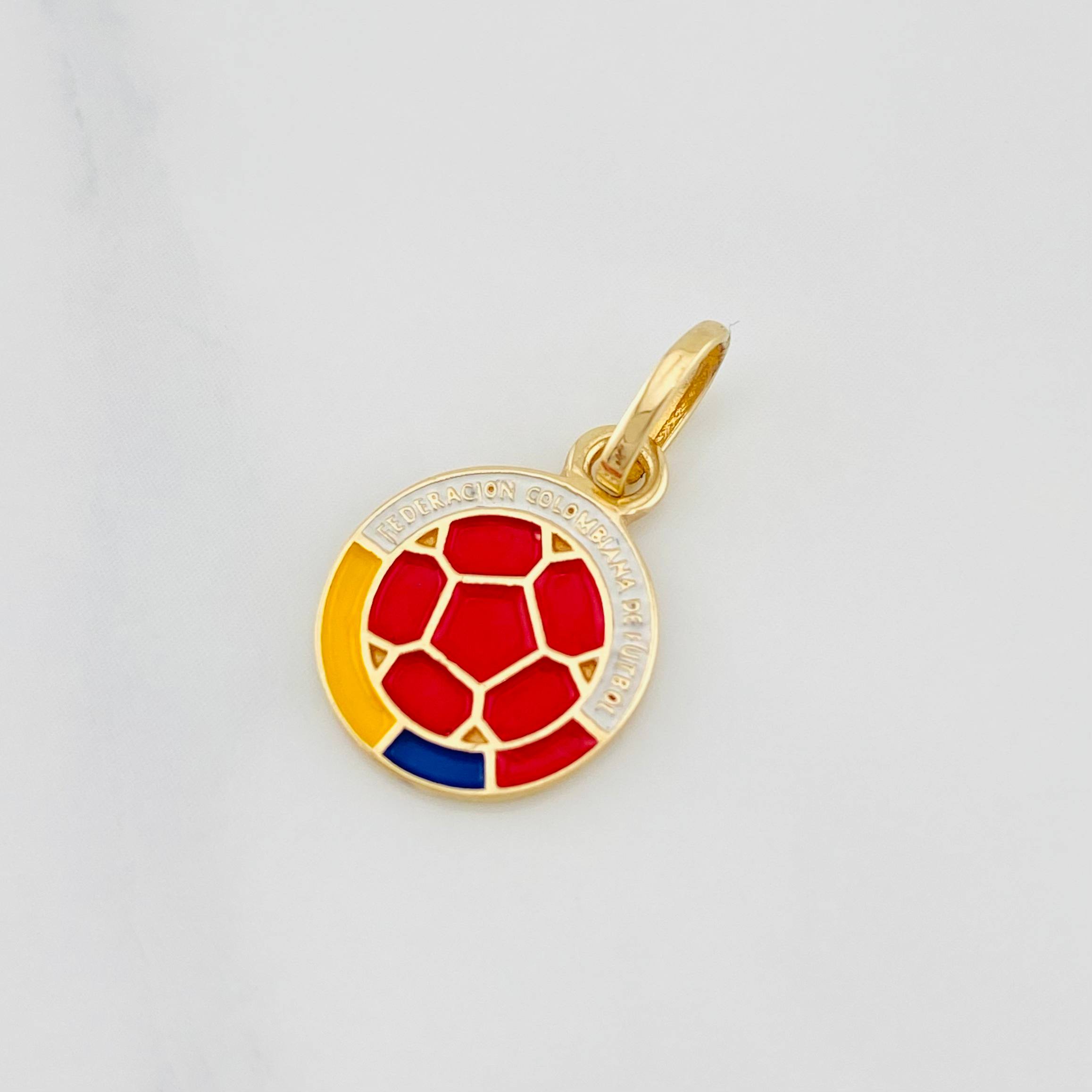 Dije Escudo Selección 1.15g / 1.9cm Oro Amarillo 18K
