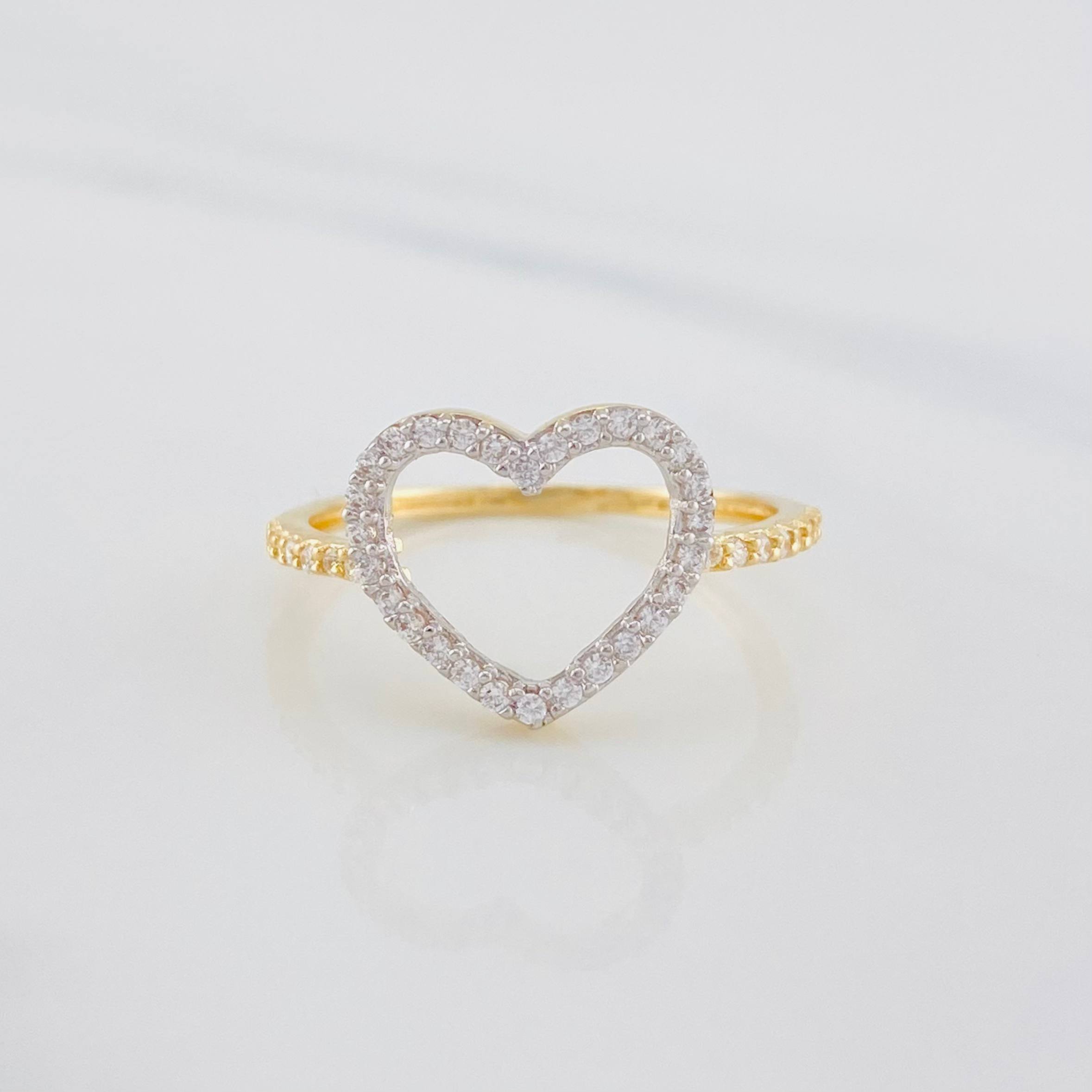 Anillo Silueta Corazón 1.45g / T6 1/4 Dos Oros Amarillo Blanco 18K